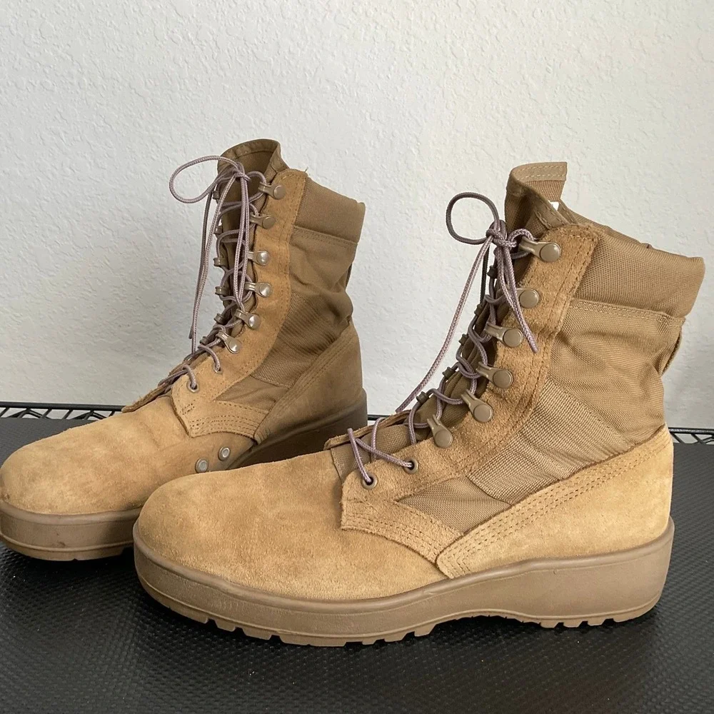 US Army Hot Weather Combat Boot Coyote Brown Vibram Men 11.5R SPM1C1-13-D-1017